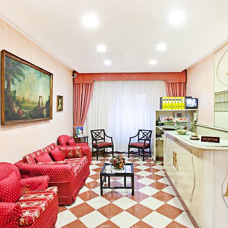 Hotel Augustea Roma Exterior foto